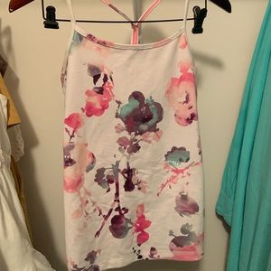 **SOLD** Power Y Lululemon